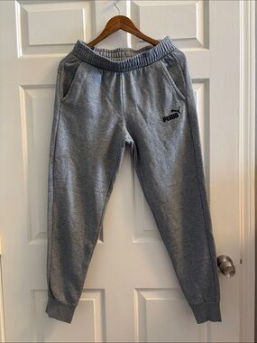 Men’s Puma sweatpants
